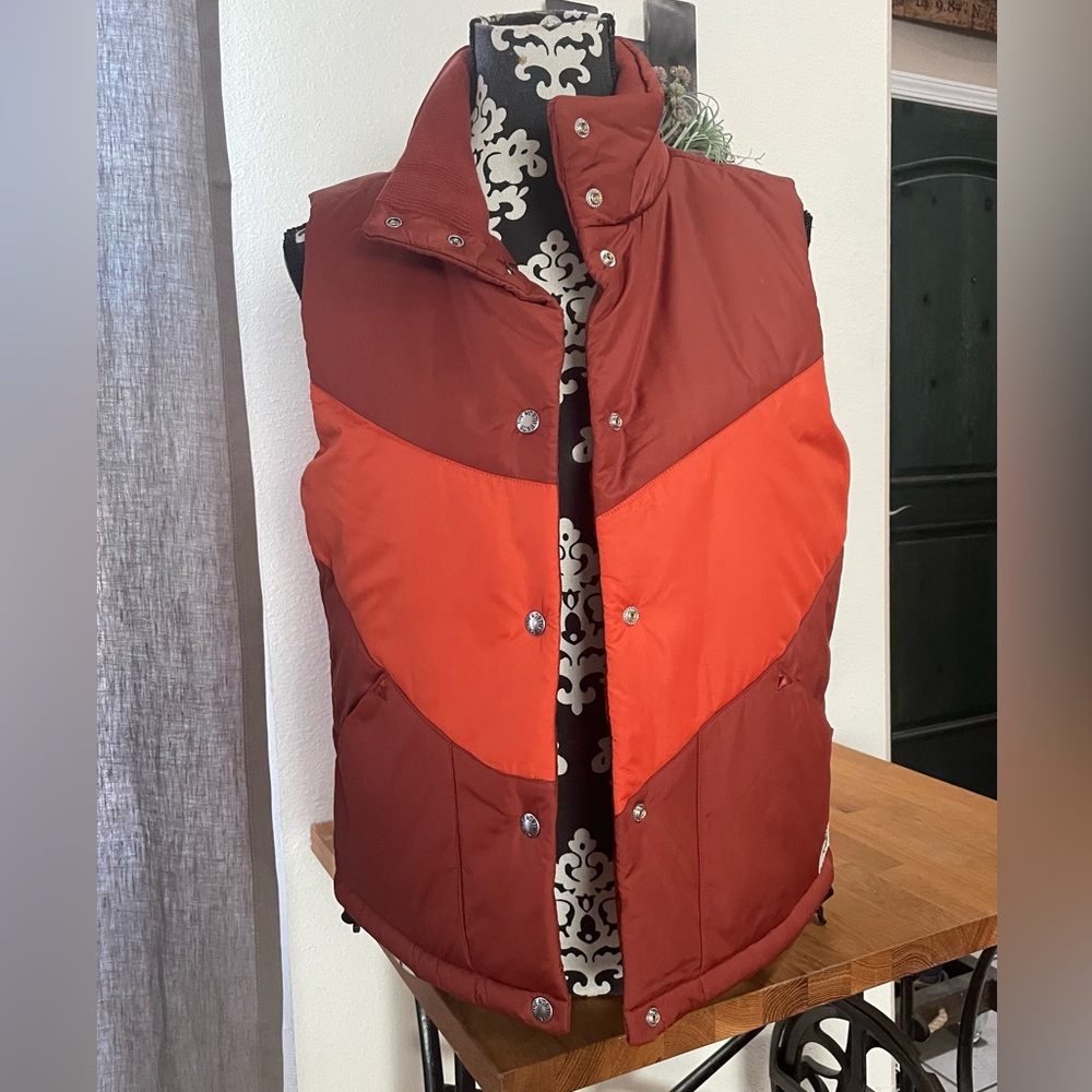 Women's THE NORTH FACE Vest Size Small